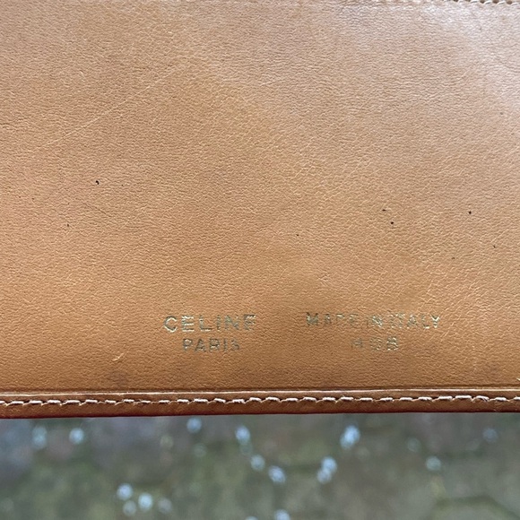 Preowned Celine Macadamia Bifold wallet - Picture 10 of 12